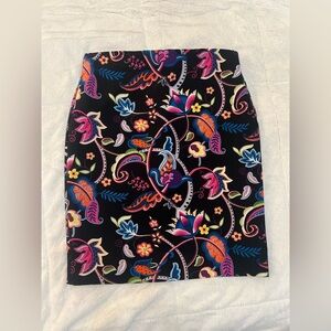 💐 Philosophy Pencil Skirt – Bold Blooms & Sleek Fit